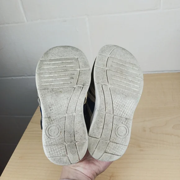 Stride Rite 360 Brinley Boys Size 9M Sandals Closed Toe Brown & Blue - Picture 6 of 8